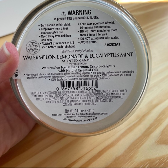 Bath and Body Works Candle - Picture 3 of 3